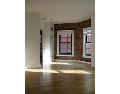 101 Broad St unit 7, Boston, MA 02110 - photo 1