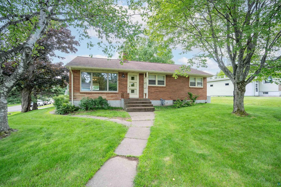 2004 Allegheny St, Duluth, MN 55811 - photo 1