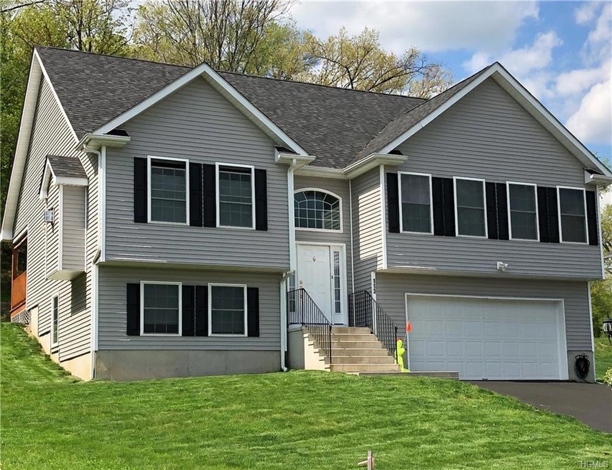 113 Logans Way, Maybrook, NY 12543 - photo 1