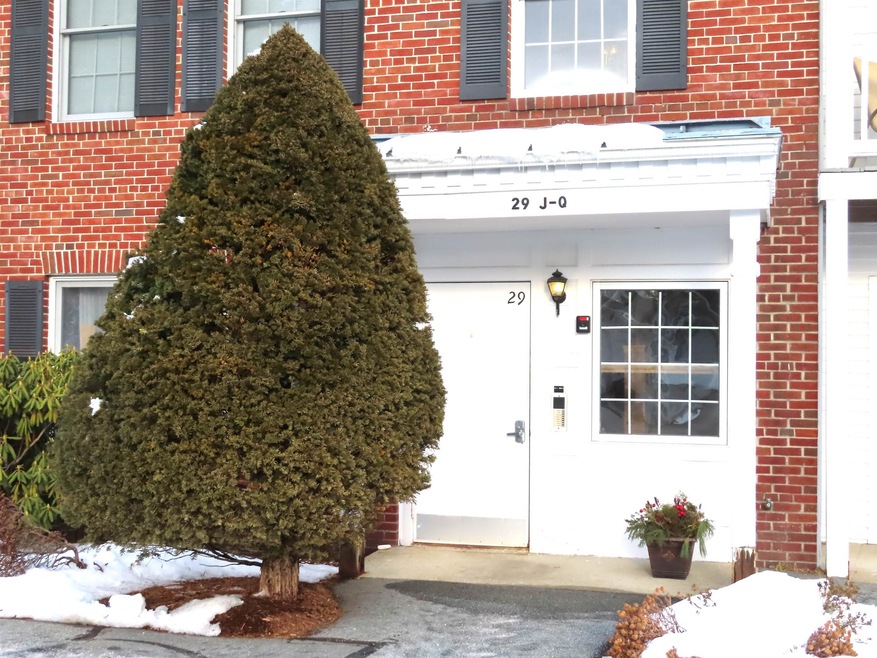 Main entrance to 4 units down stairs & 4 units upstairs