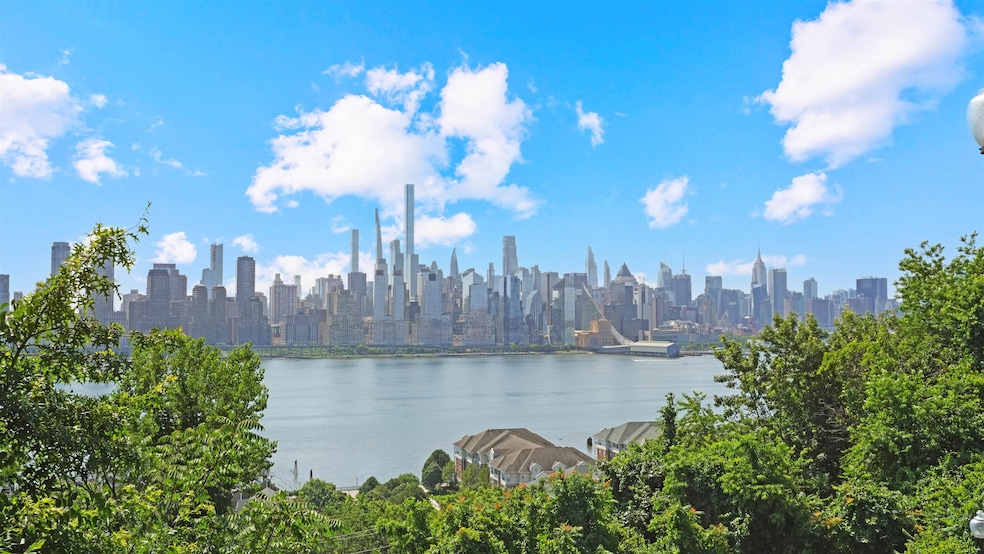 6209-6215 Blvd E unit 1AS, West New York, NJ 07093 - photo 1