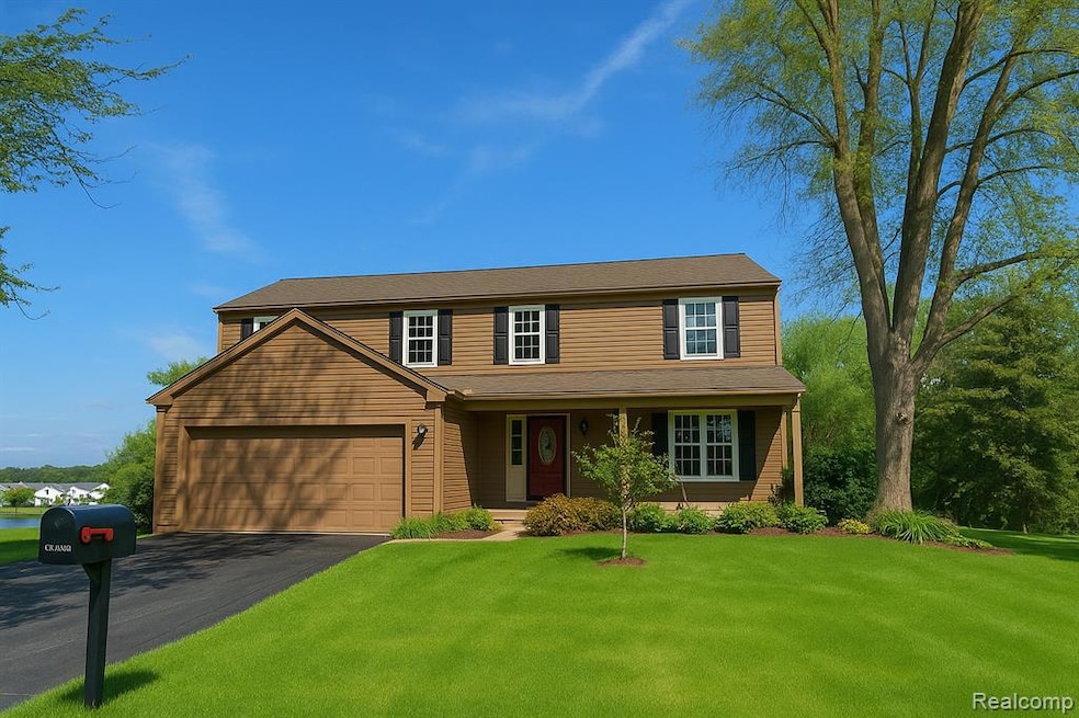 19479 Scenic Harbour Dr, Northville, MI 48167 - photo 1