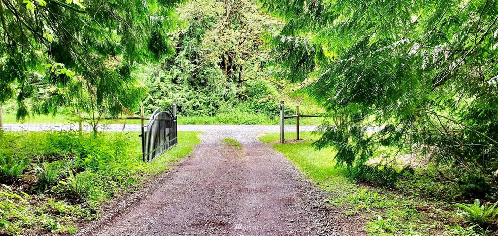 9115 262nd St E, Graham, WA 98338 - photo 1