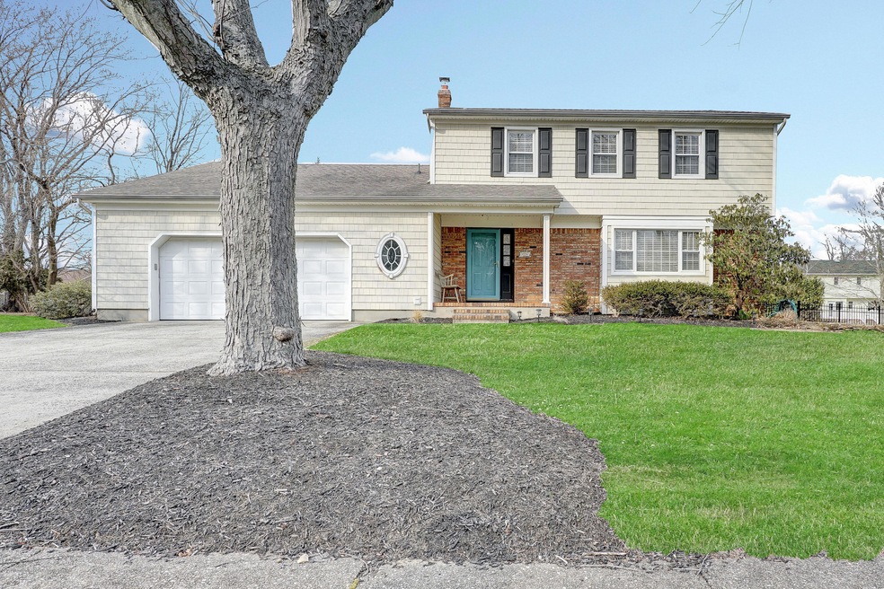 SPACIOUS 4 BEDROOM, 2 1/2 BATH COLONIAL