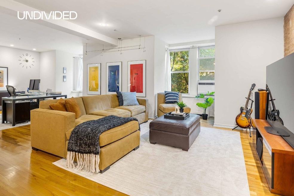 Sold $1,166,333 • Co-Listing Agent