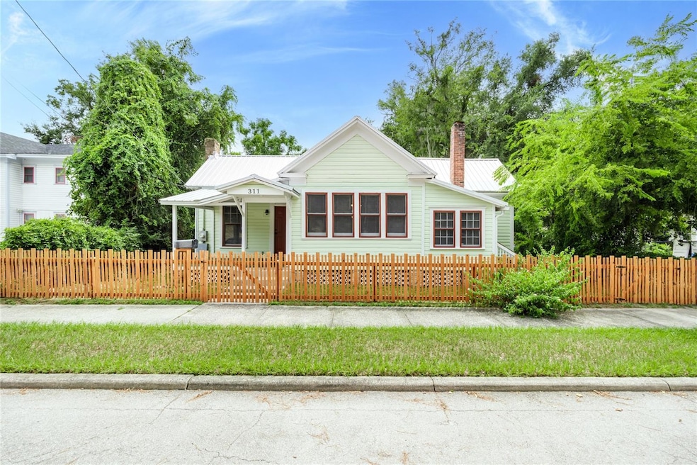 311 SW 3rd Ave, Gainesville, FL 32601 - photo 1