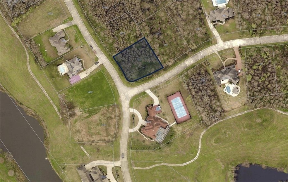 101 Horseshoe Bend, New Orleans, LA 70128 - photo 1