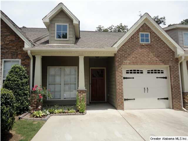 Great home - wonderful location!