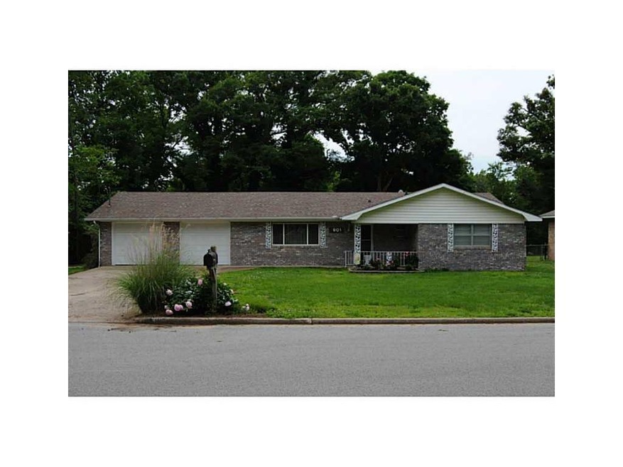 901 NW B St, Bentonville, AR 72712 - photo 1