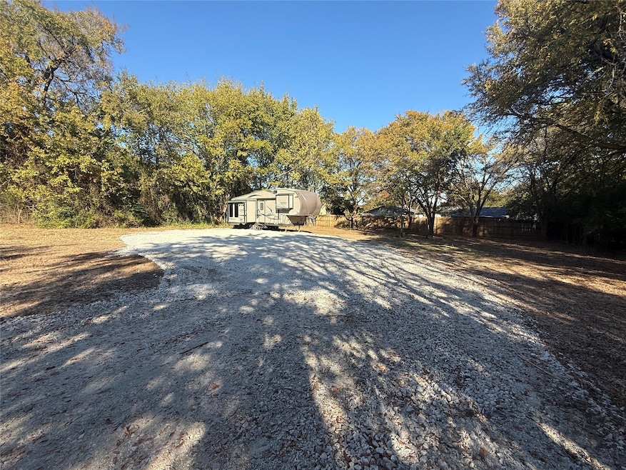 82 Cripple Minnow Bend, Pottsboro, TX 75076 - photo 1