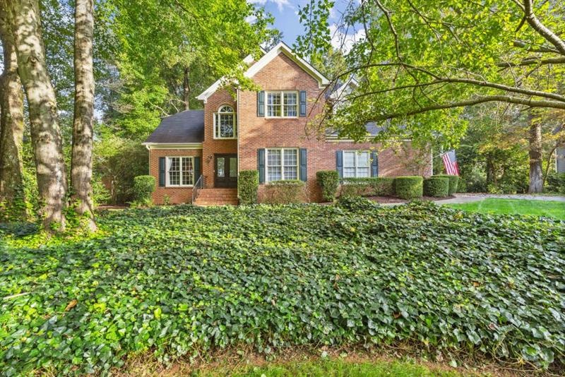 Welcome to 1774 Beddingfield Drive!