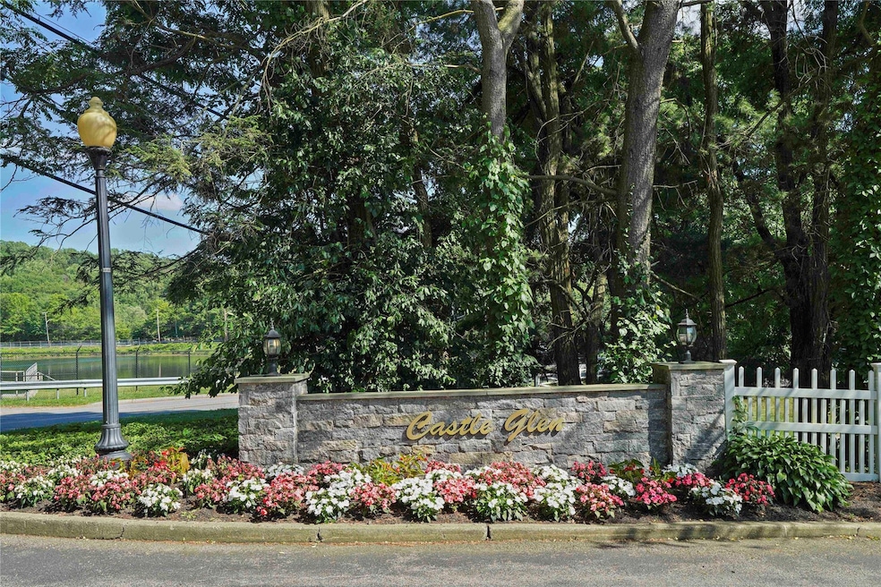 For Sale $719,000 • Co-Listing Agent