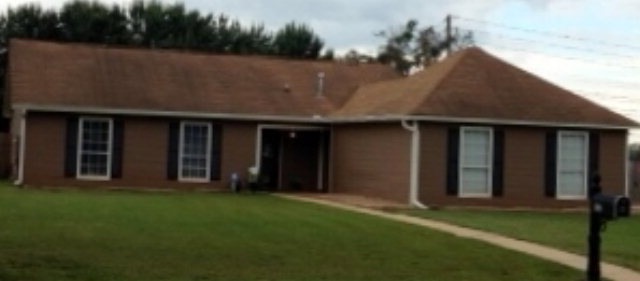 205 Woodleigh Rd, Dothan, AL 36305 - photo 1