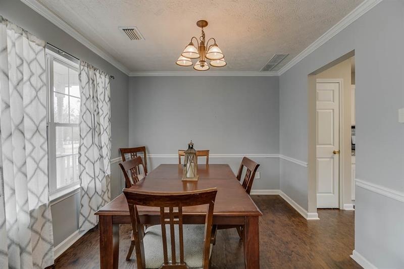 7215 Williams Rd, Flowery Branch, GA 30542 - photo 1