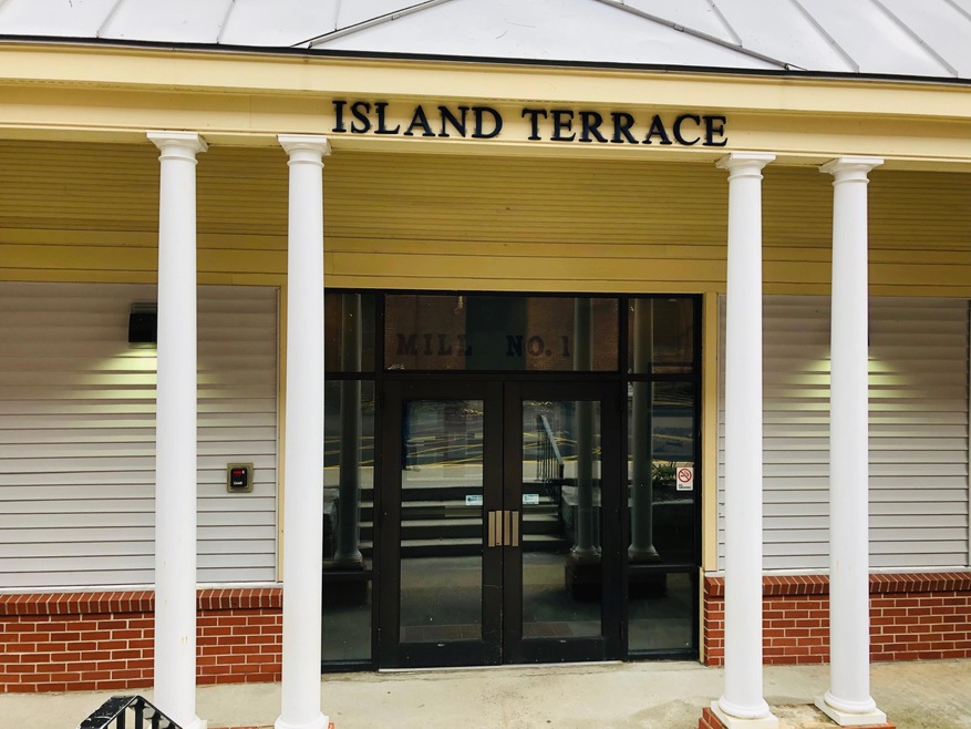 Island Terrace unit 133, Saco, ME 04072 - photo 1