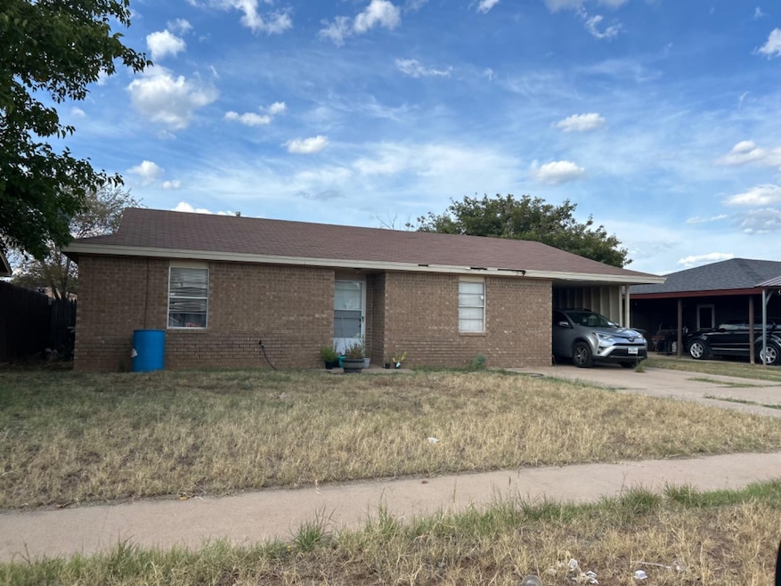 811 E 79th St, Lubbock, TX 79404 - photo 1
