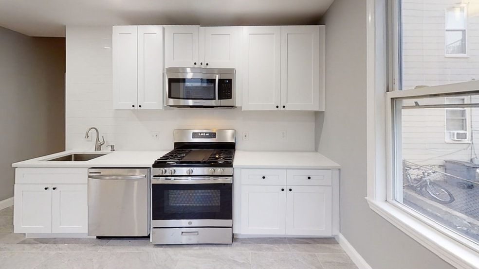 381 Cardinal Medeiros Ave unit 1R, Cambridge, MA 02141 - photo 1