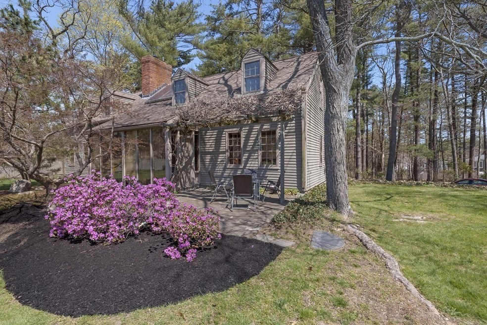 9 Peter Hobart Dr, Hingham, MA 02043 - photo 1