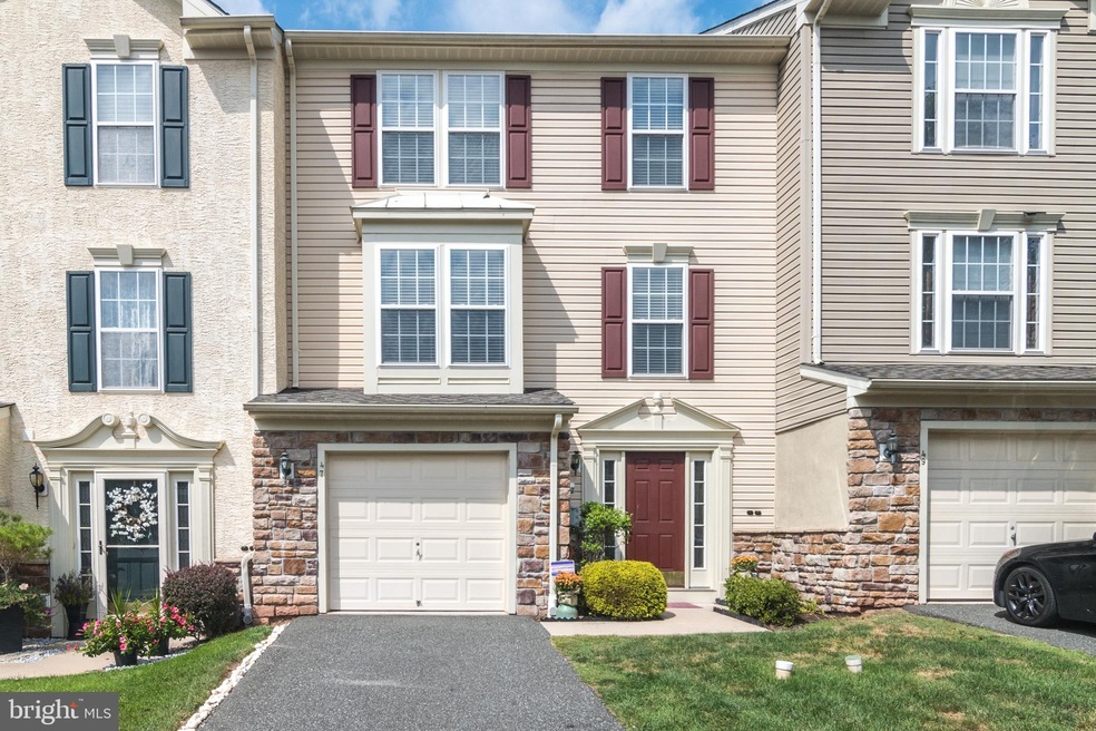 47 Brookview Ln, Pottstown, PA 19464 - photo 1