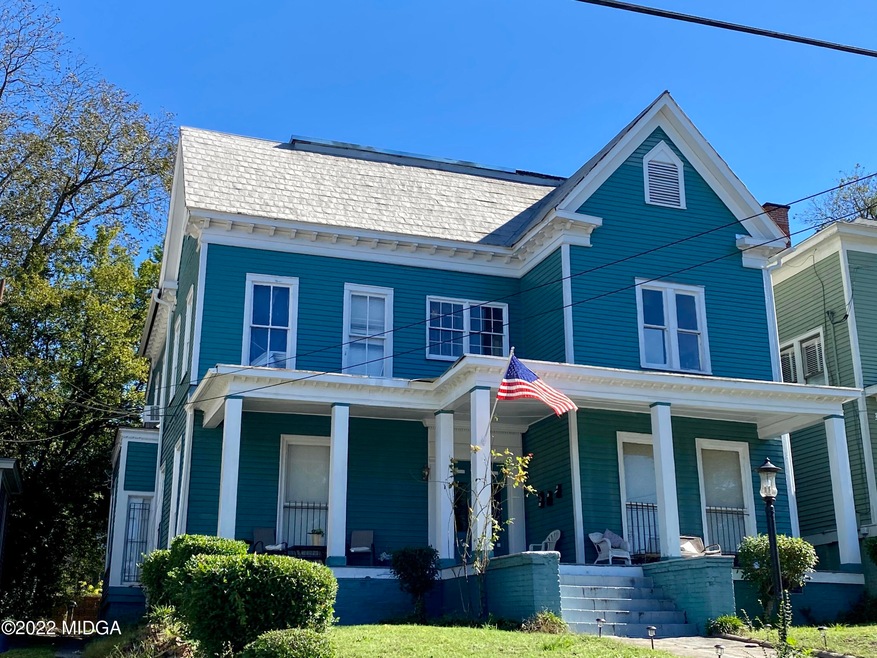 632 Arlington Place