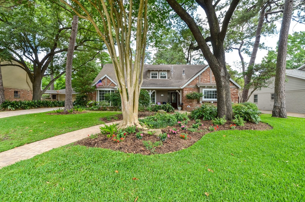 14018 Pebblebrook Dr, Houston, TX 77079 - photo 1