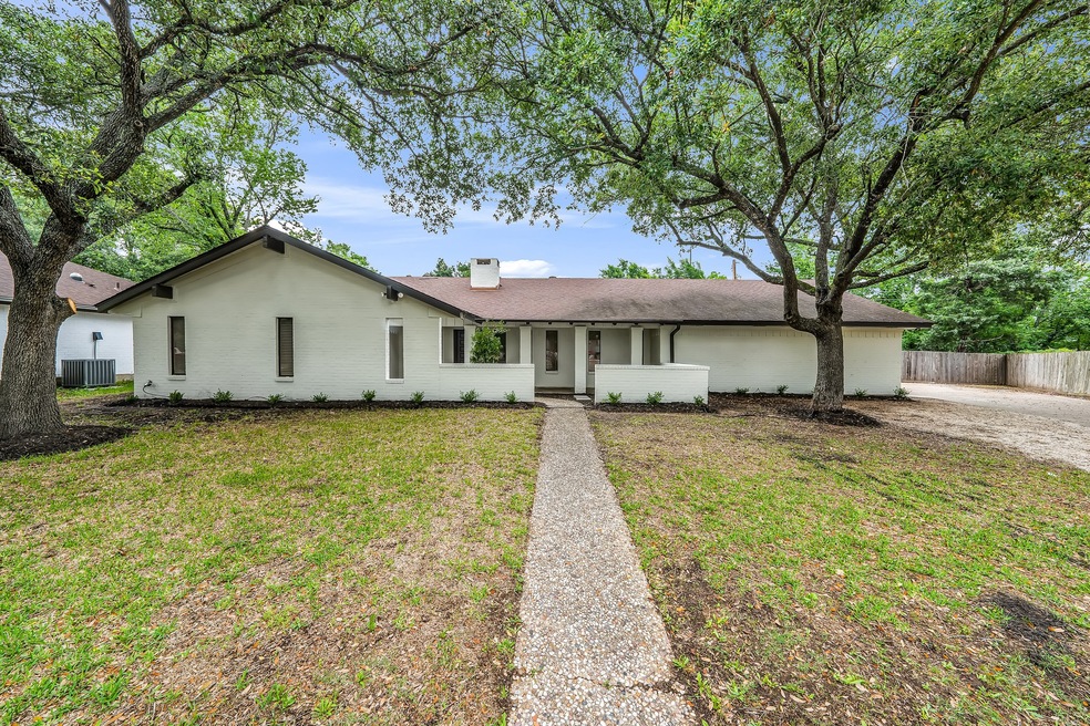 1205 Charles Ct, College Station, TX 77840 - photo 1