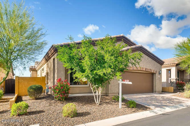 DETACHED VILLA - RARE OPPORTUNITY AT MB