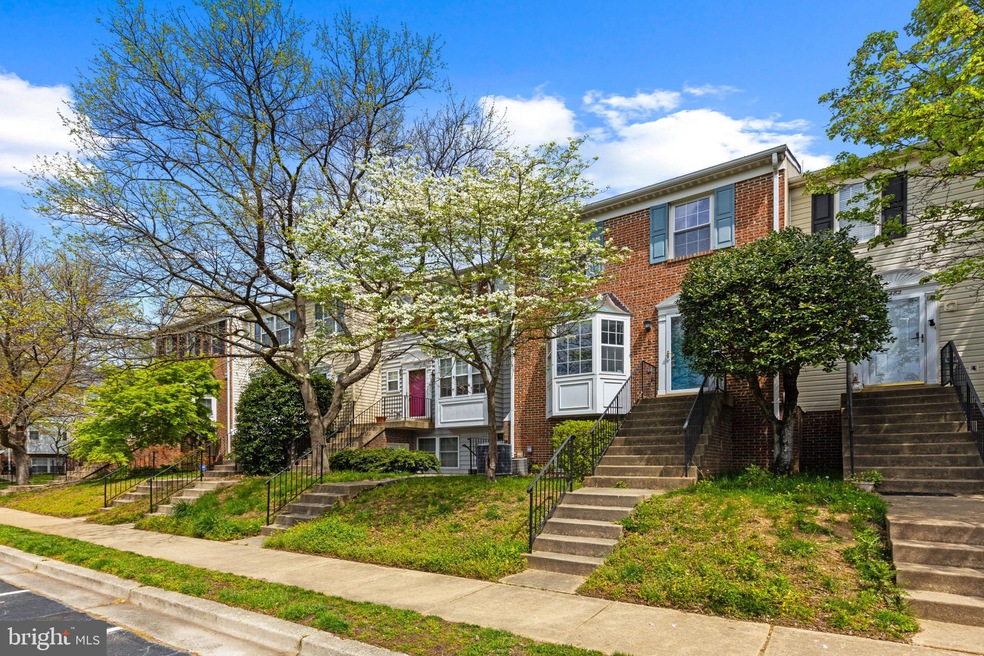 2484 Wentworth Dr, Crofton, MD 21114 - photo 1