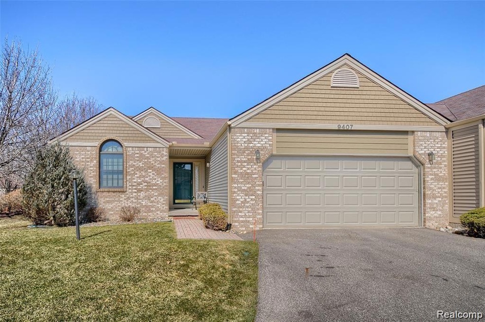 9407 Blue Spruce Ct unit 63 FOREST CREEK, Davison, MI 48423 - photo 1