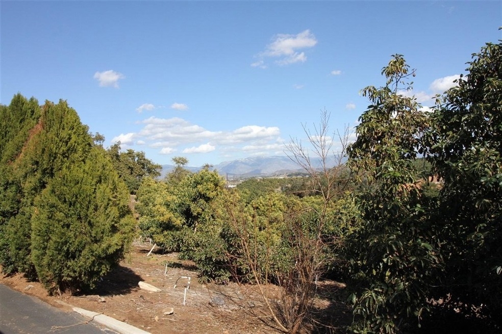2 Camino de Las Lomas, Escondido, CA 92026 - photo 1