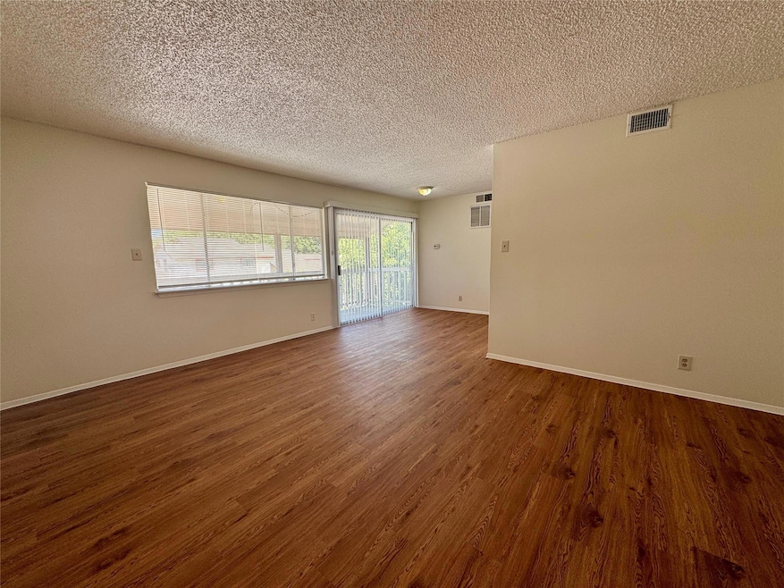 For Rent $995/month • Co-Listing Agent