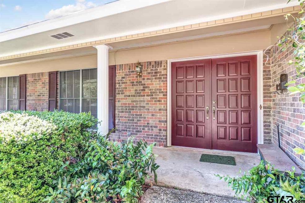 1111 1111 Arlington, Tyler, TX 75701 - photo 1