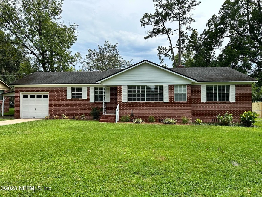 5522 Golfview St, Jacksonville, FL 32210 - photo 1