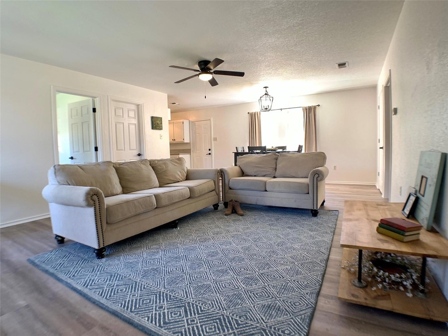 709 Shady Grove Ct, Granbury, TX 76049 - photo 1