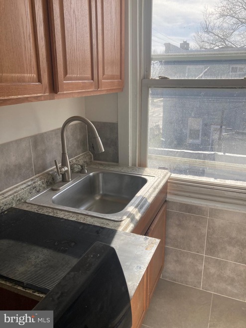 1028 S Lynbrook Rd, Darby, PA 19023 - photo 1