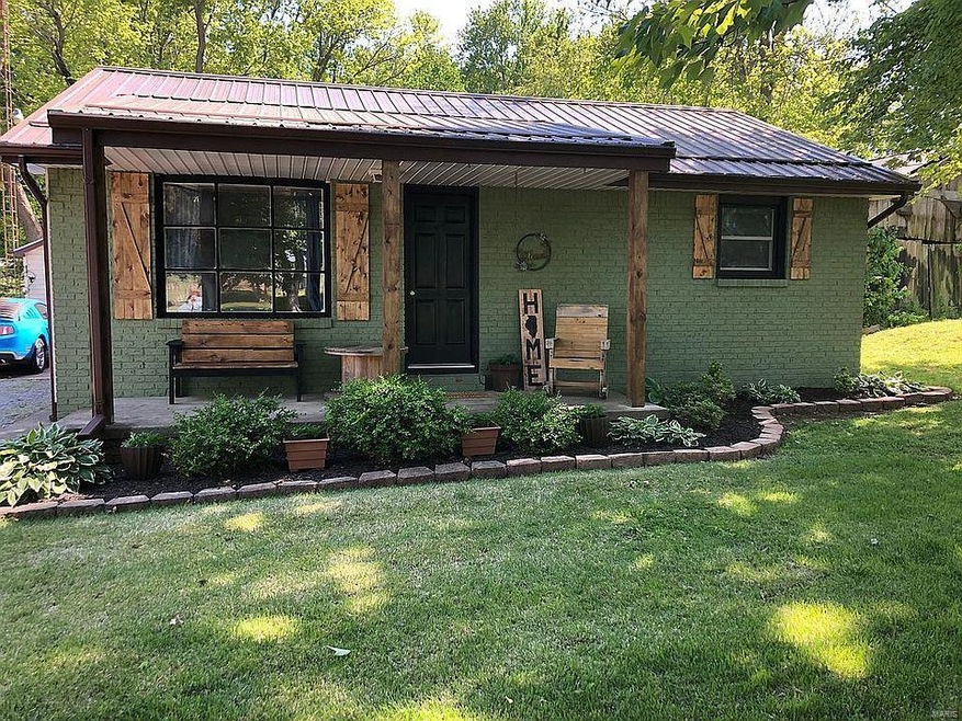 1101 W Ogara St, Harrisburg, IL 62946 - photo 1