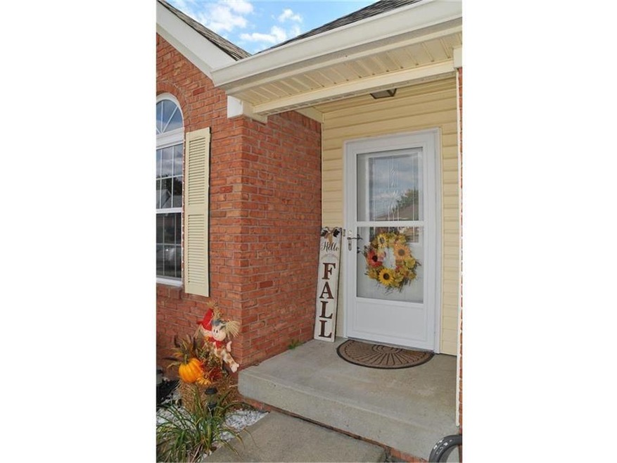 1049 Mustang Ct, Franklin, IN 46131 - photo 1