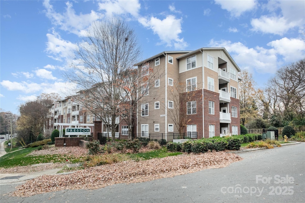 Preston Flats unit 217, Charlotte, NC 28209 - photo 1