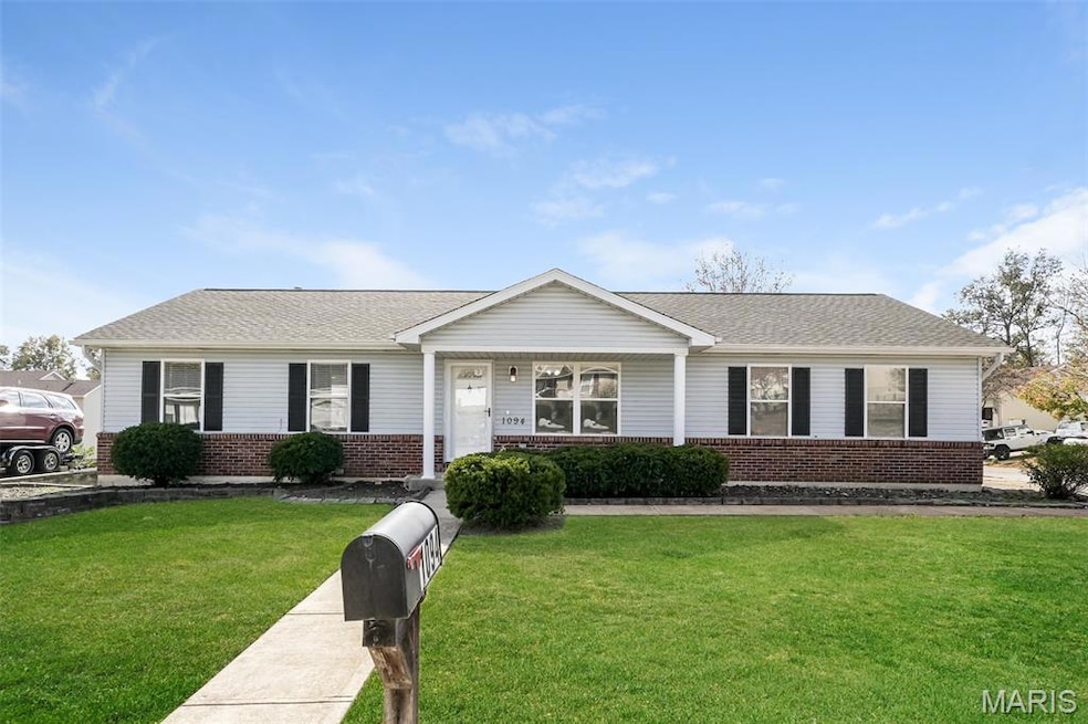 1094 Eagle Nest Dr, Festus, MO 63028 - photo 1