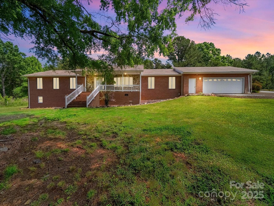Under Contract $375,000 • Co-Listing Agent