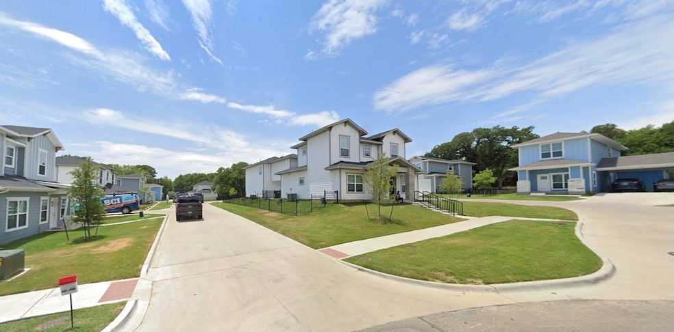 1904 Sena St unit 102, Denton, TX 76201 - photo 1