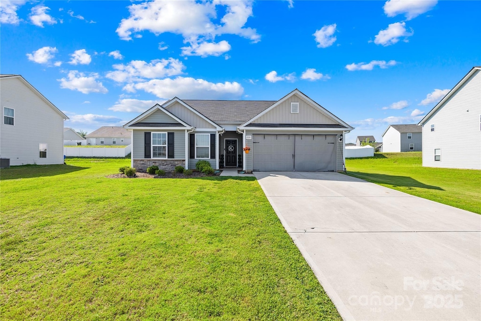 226 Caley St, Kings Mountain, NC 28086 - photo 1