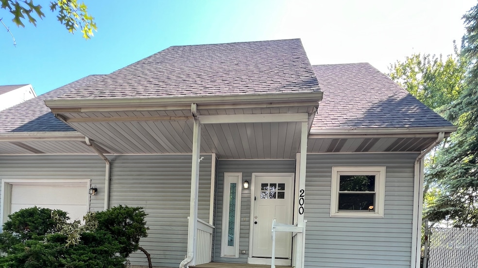 200 Gando Dr, New Haven, CT 06513 - photo 1