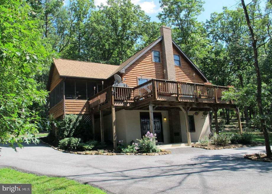74 Donegal Ln, Berkeley Springs, WV 25411 - photo 1