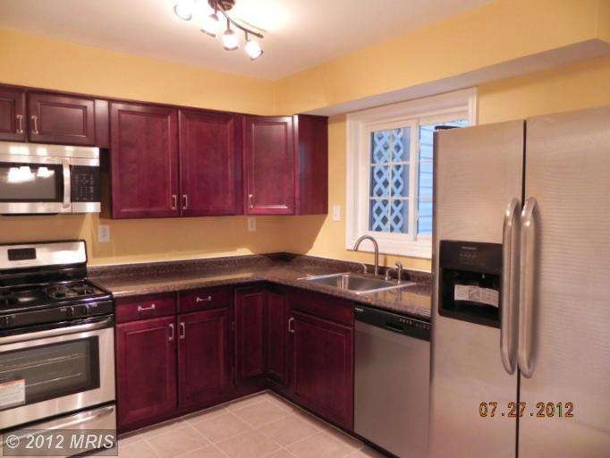 6702 Vermont Ct, Hyattsville, MD 20785 - photo 1