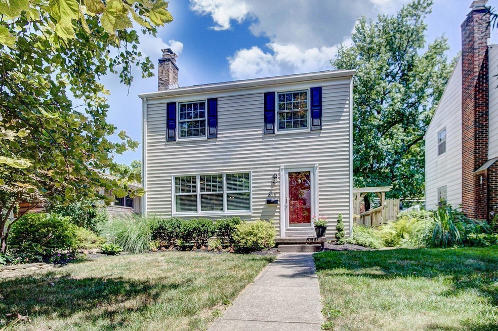 816 S Cassingham Rd, Columbus, OH 43209 - photo 1