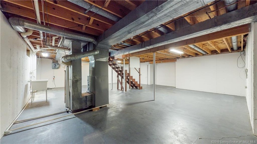 1110 Eastridge Dr, New Albany, IN 47150 - photo 1