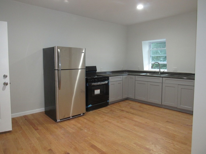 311 Providence Rd unit 3B, South Grafton, MA 01560 - photo 1