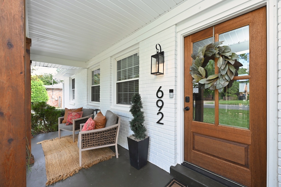 Under Contract $524,900