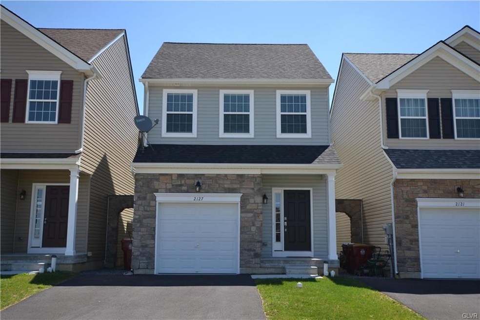 2127 Huntington Ln, Easton, PA 18040 - photo 1